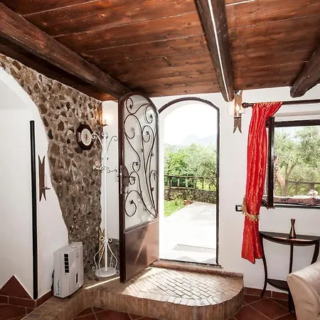 La Mimosa Bed & Breakfast