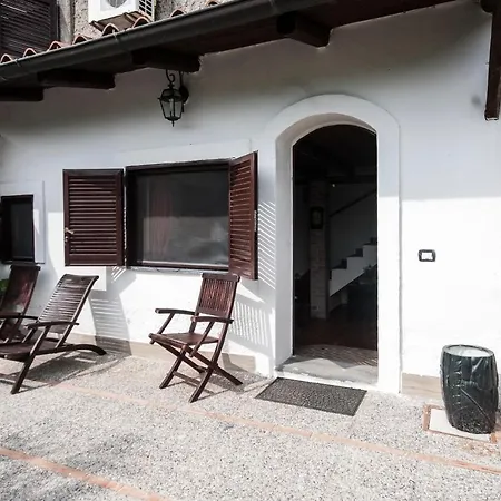 La Mimosa Bed & Breakfast